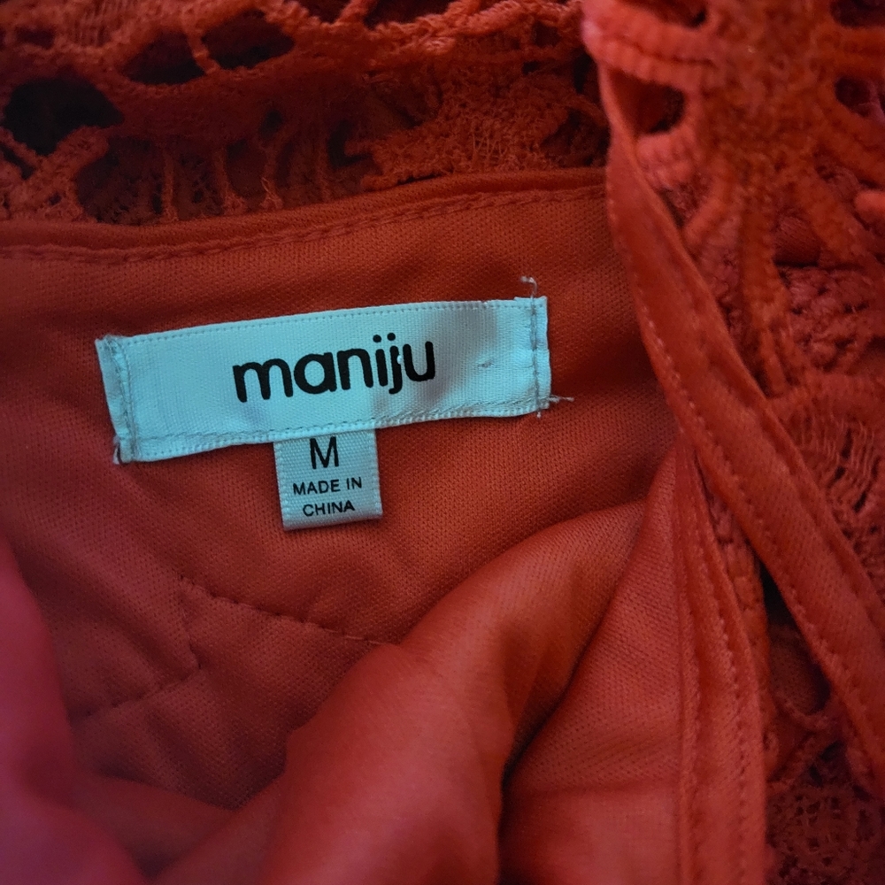 MANIJU RED FORMAL DRESS SIZE MEDIUM - Picture 3 of 16